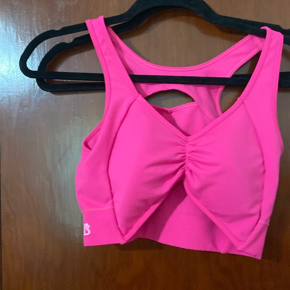 Buffbunny reversible hot pink sports bra in seamless fabric